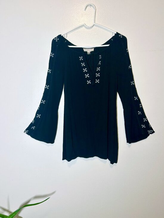 lovestitch Tops - Lovestitch Embroidered Bell-sleeve tunic - xs - black